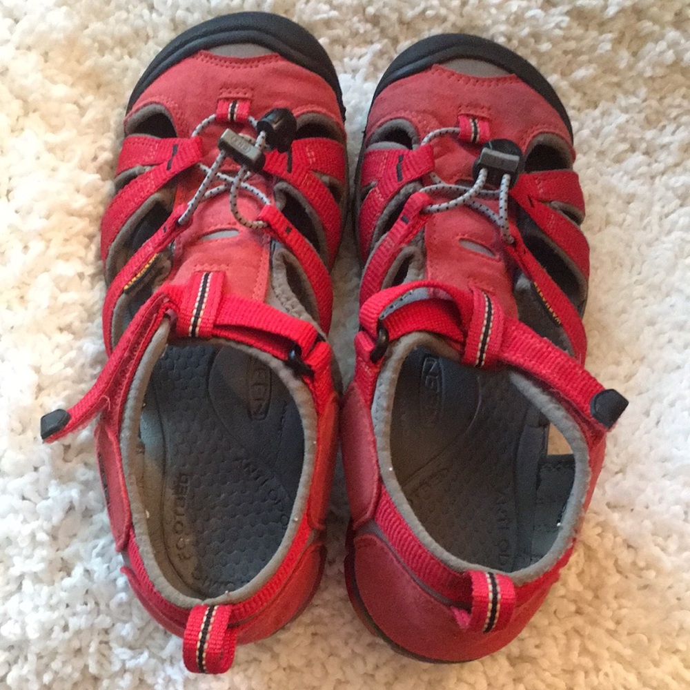 Kids Keen Red Outdoor Sandals: Size 5